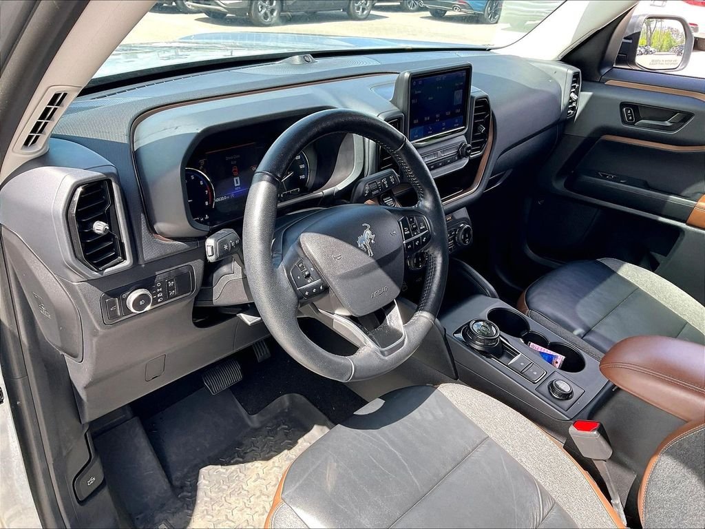 Used 2023 Iconic Silver Metallic Ford Outer Banks image 8