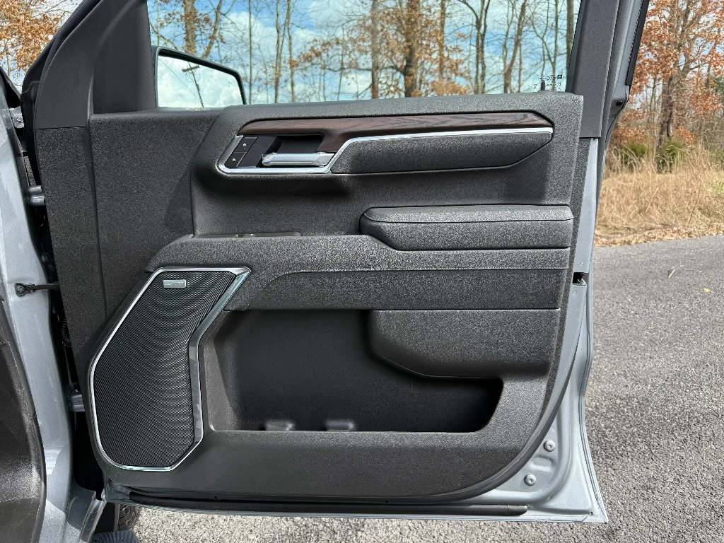 2026 GMC Sierra 1500 SLT - Photo 33