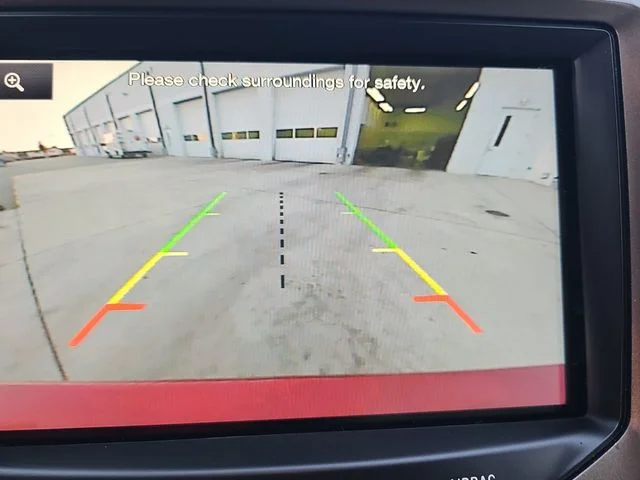 Used 2015 Red Lincoln Base image 22