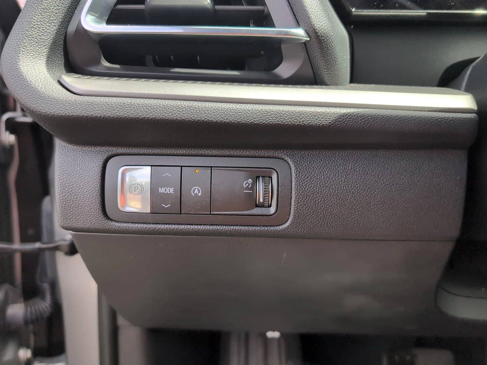 Used 2026 Sterling Gray Metallic Chevrolet LT image 28