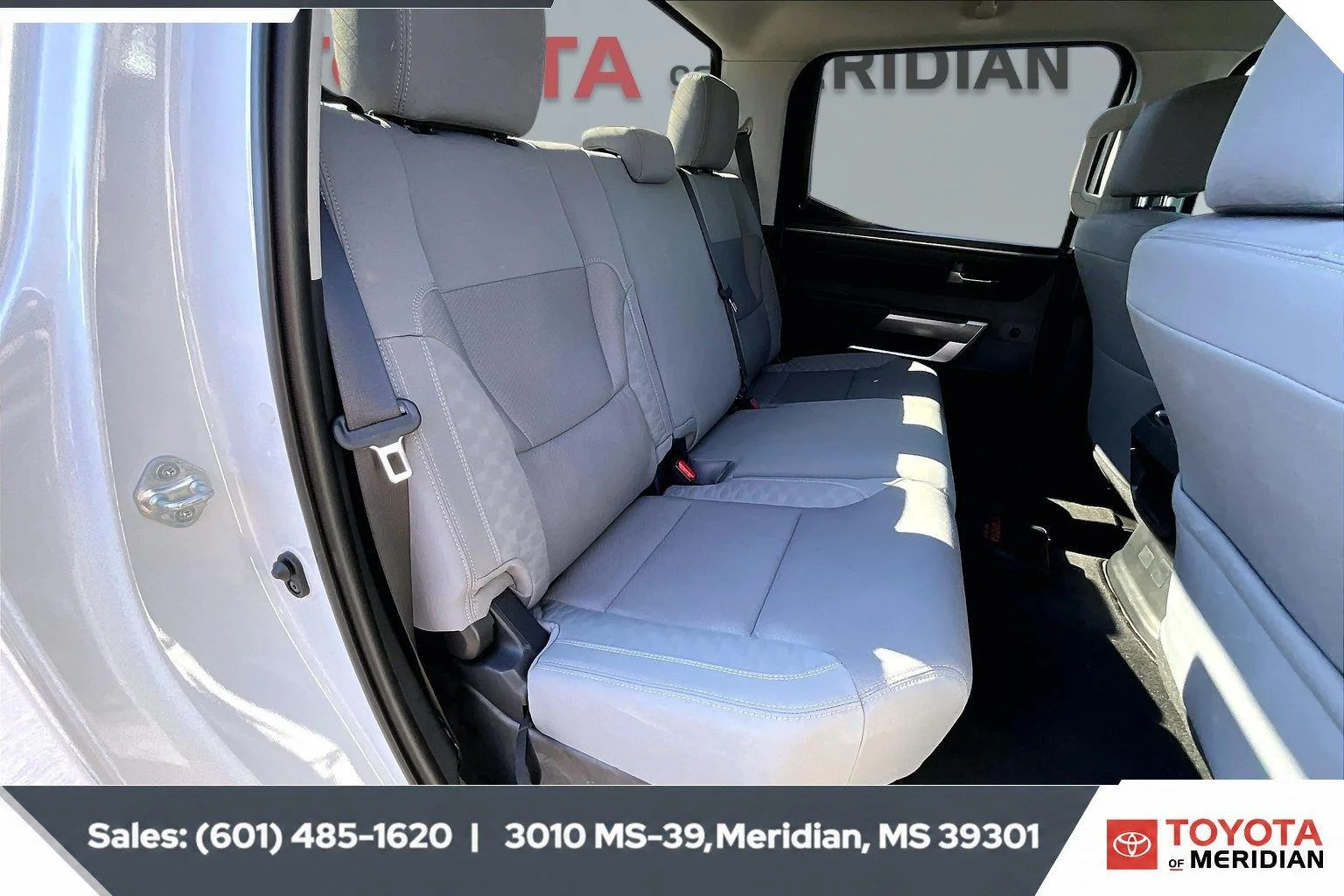 Used 2023 Ice Cap Toyota SR5 image 20