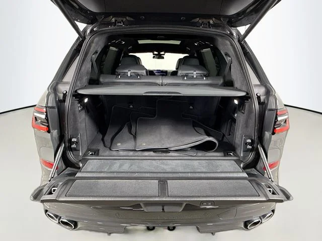 Used 2024 Gray BMW ALPINA XB7 image 28