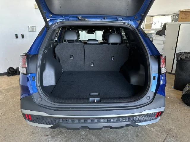 Used 2023 Blue Kia X-Line image 30