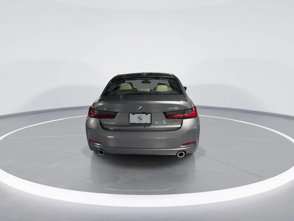 2025 BMW 3 Series 330i - Photo 7