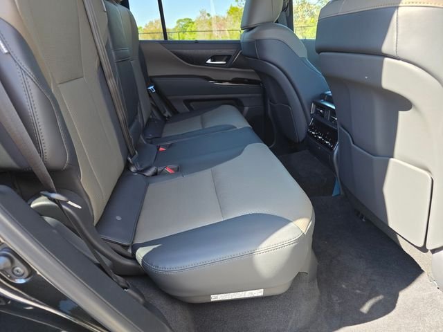 2026 Lexus LX 700h Overtrail - Photo 13