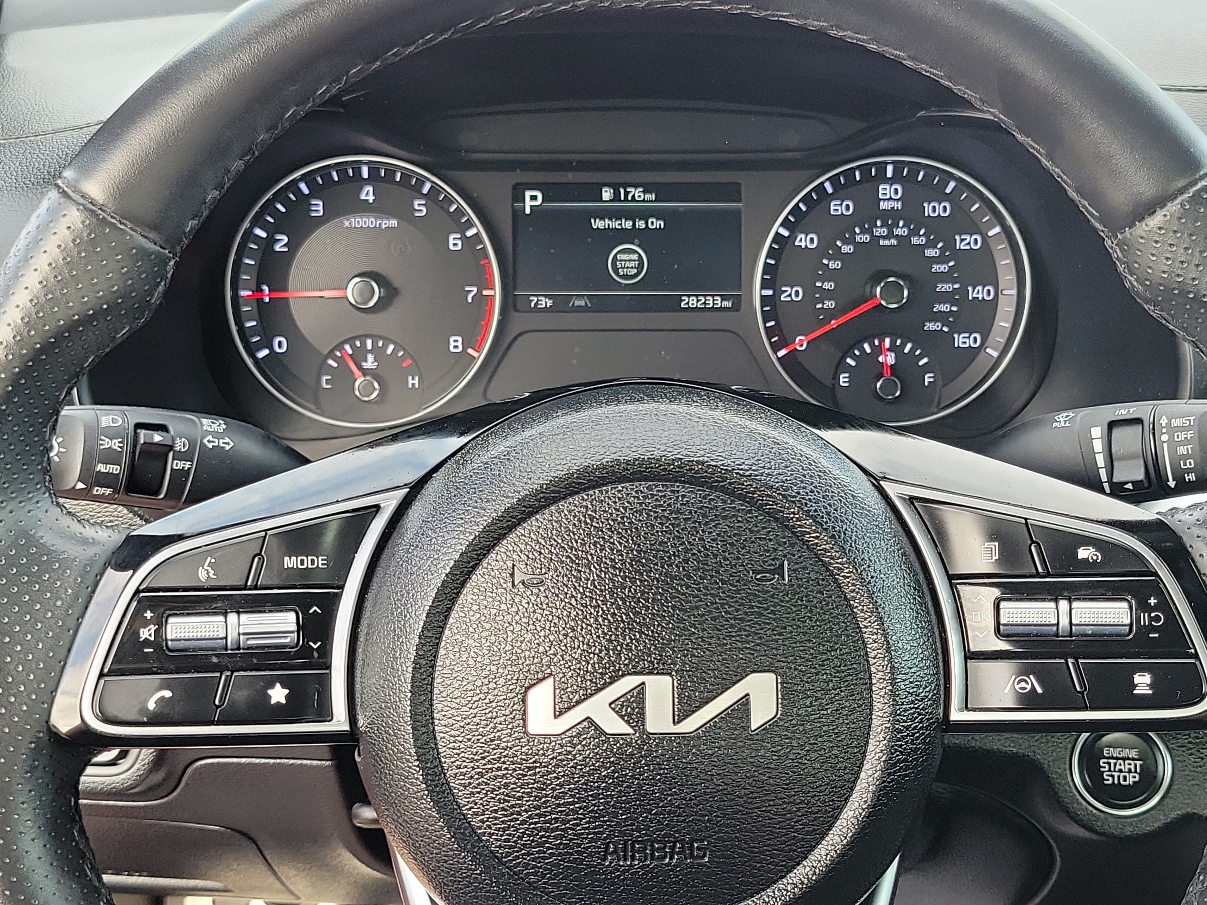 2024 Kia Forte GT-Line - Photo 11
