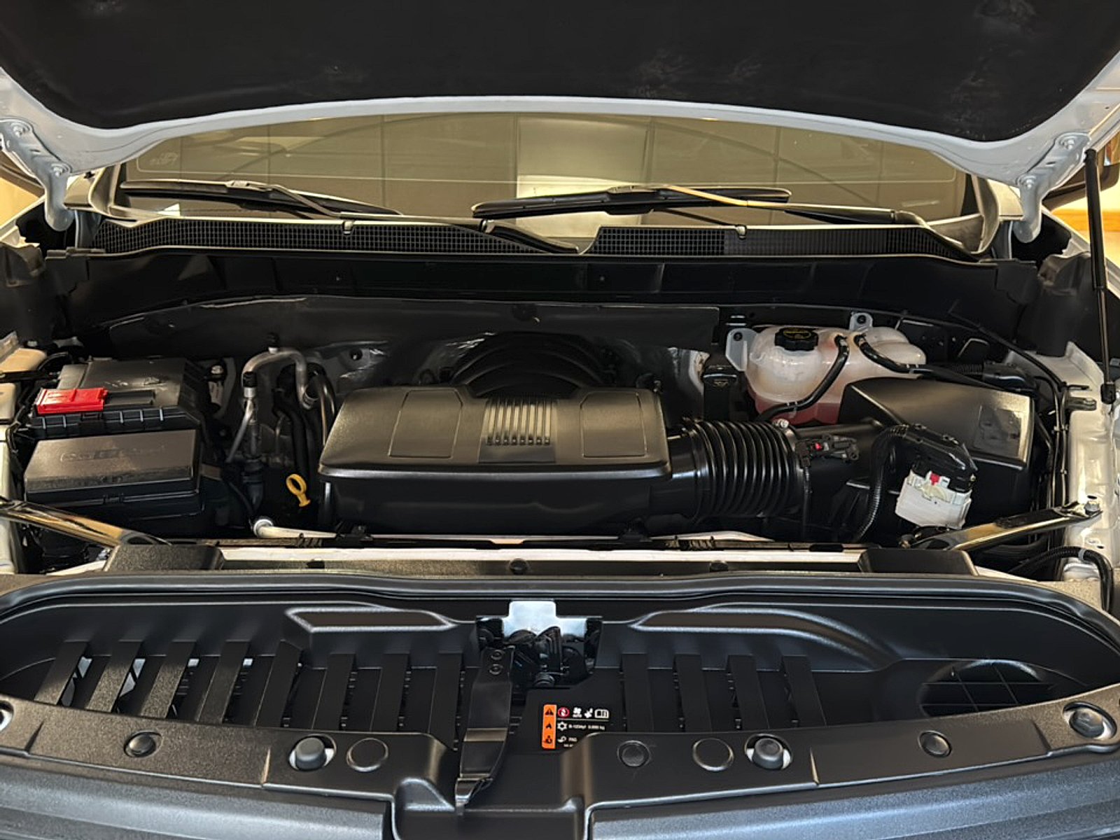 Used 2026 Summit White Chevrolet LT image 28