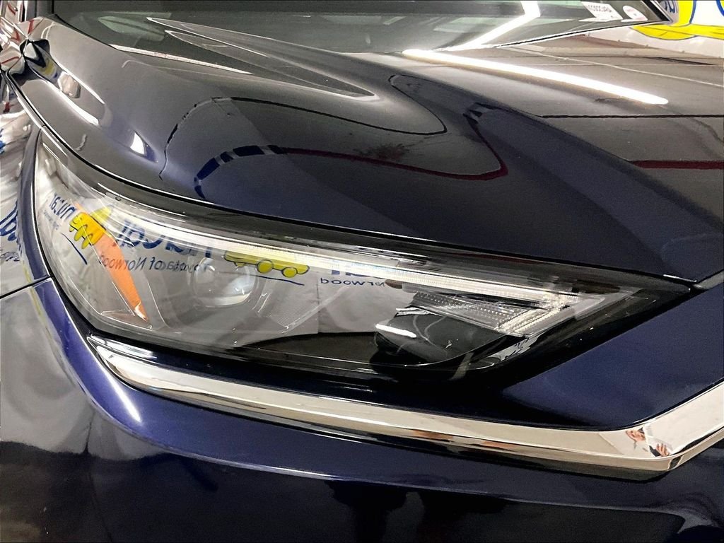Certified Used 2026  Toyota MAX Platinum image 33