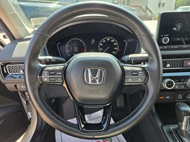 Used 2024 White Honda EX image 30