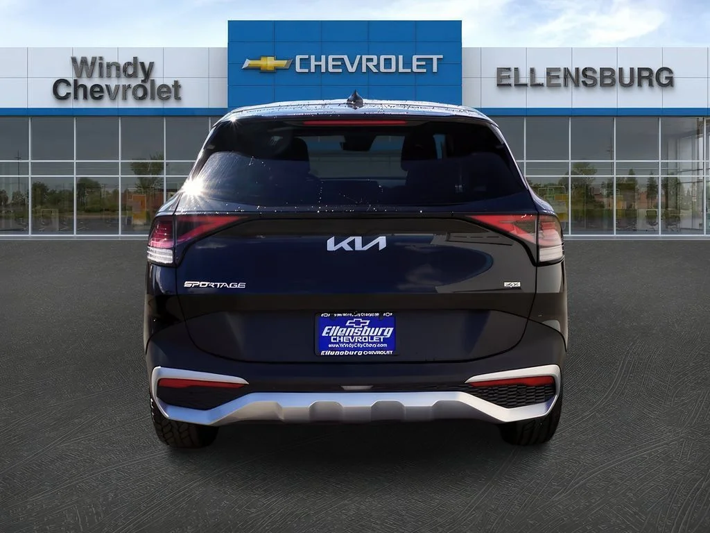 2023 Kia Sportage LX - Photo 6