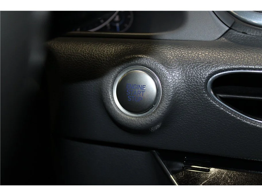 Used 2021 Portofino Gray Hyundai SEL Plus image 30