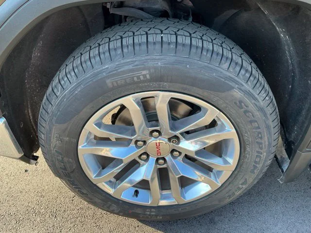 Used 2019 Smokey Quartz Metallic GMC SLT image 15