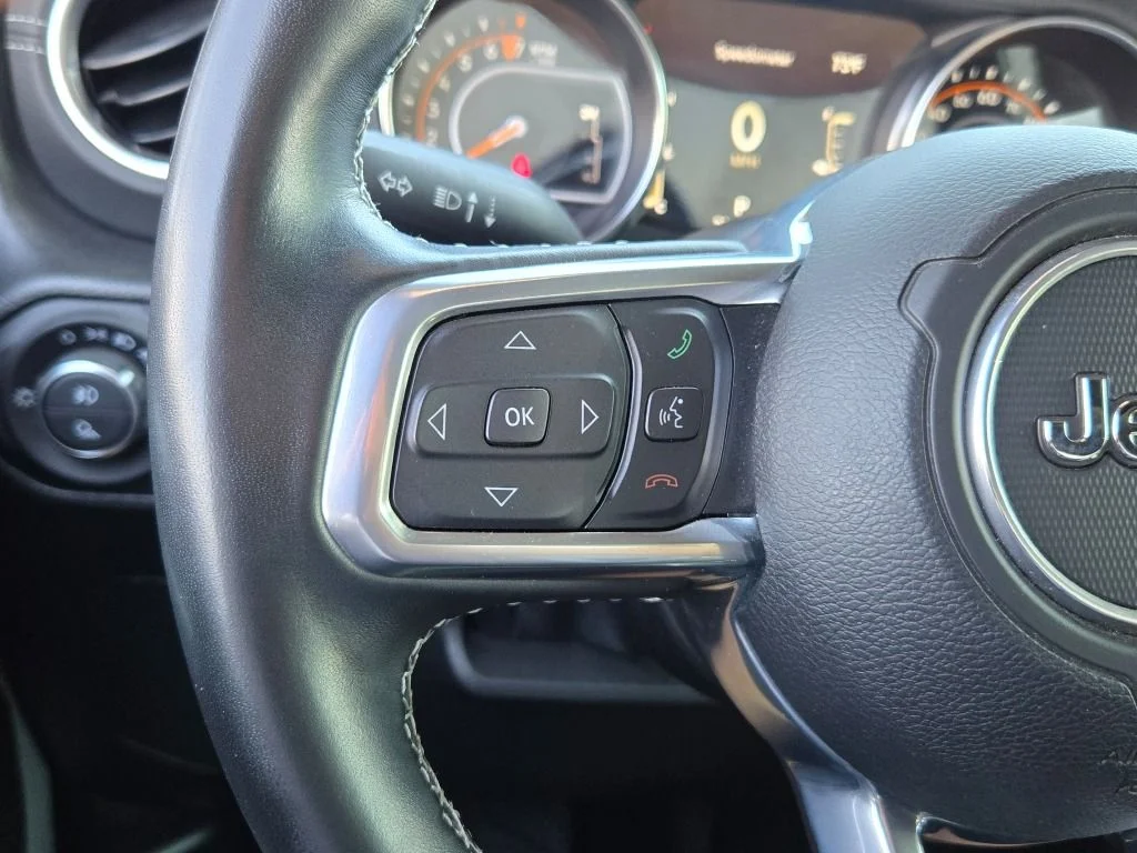 Used 2022 Gray Jeep Overland image 32
