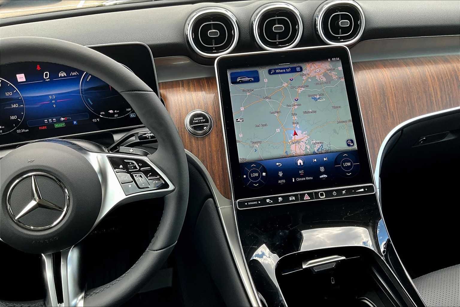 2025 Mercedes-Benz GLC Base - Photo 6