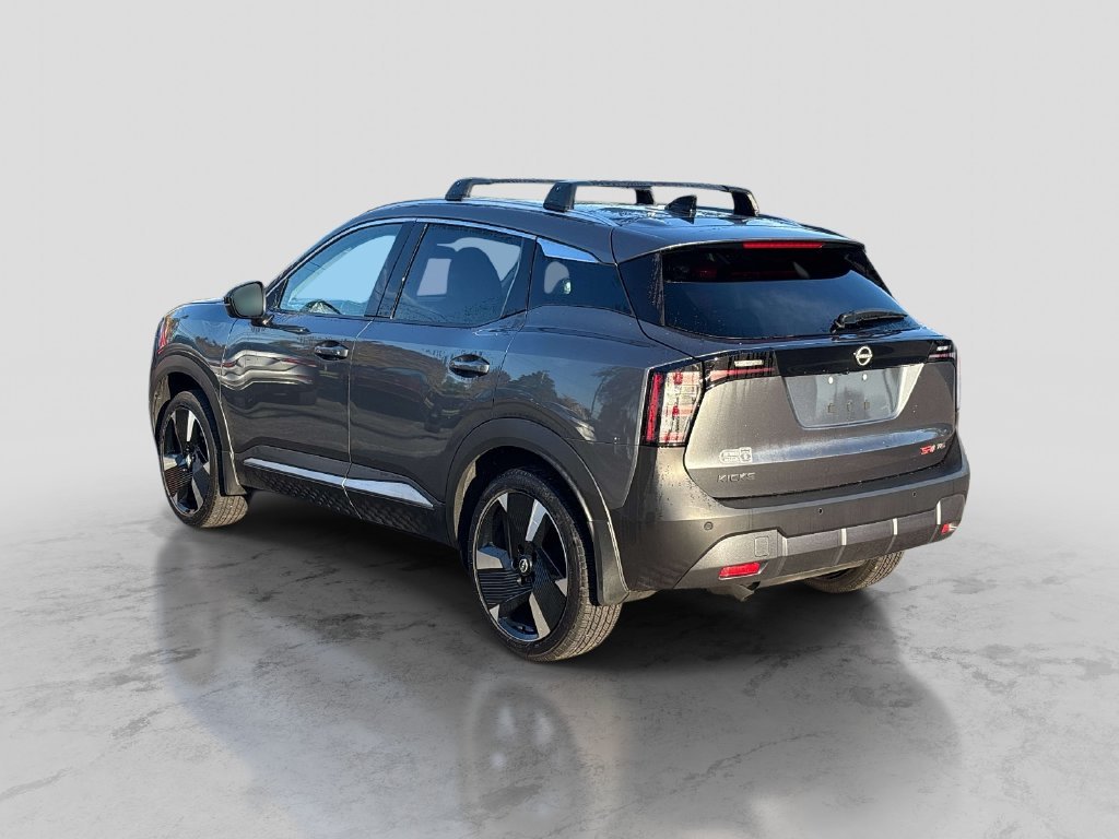 Used 2026 Gray Nissan SR image 3