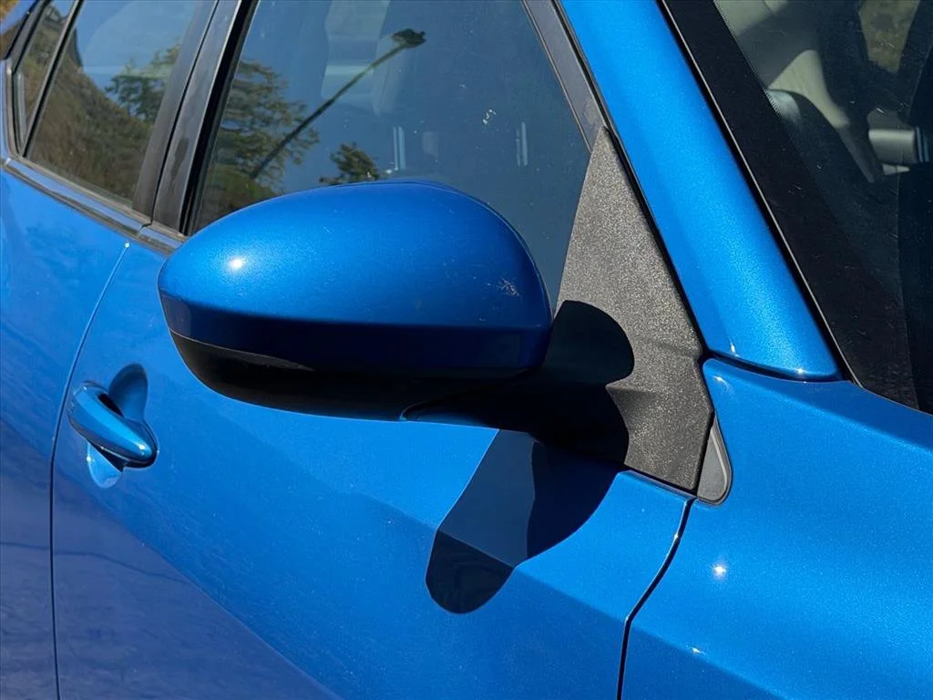 Used 2022 Blue Nissan SV image 23