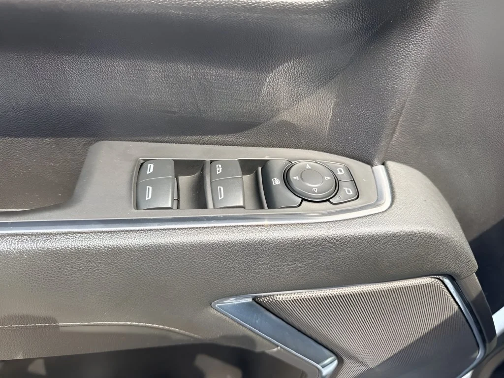 Used 2024 Summit White Chevrolet LT image 70
