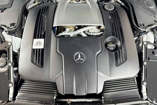 New 2026 MANUFAKTUR moonlight white magno (White Ambiance) Mercedes-Benz Maybach SL 680 Monogram Series image 50