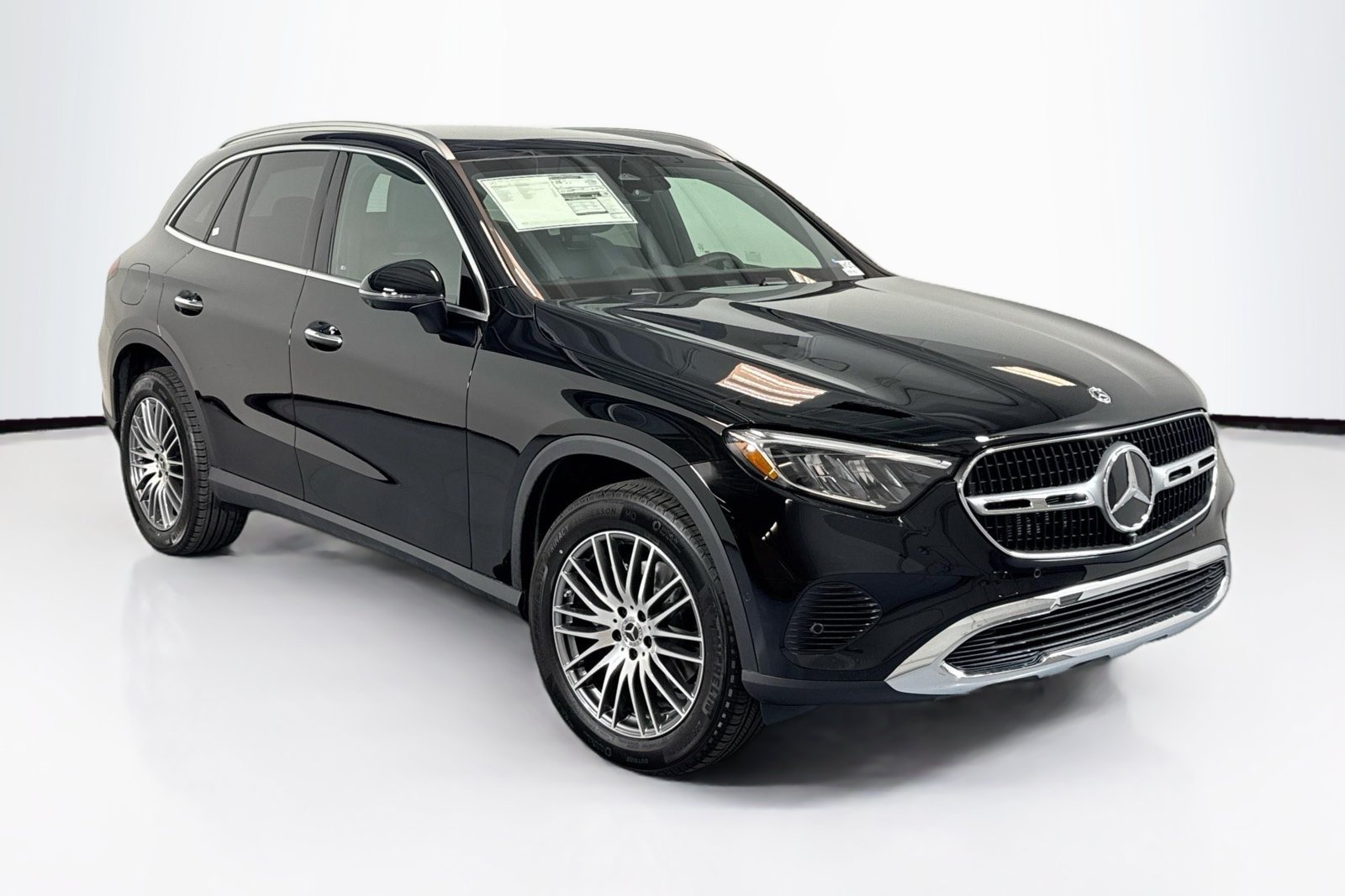 New 2026 Black Mercedes-Benz GLC 300 image 3