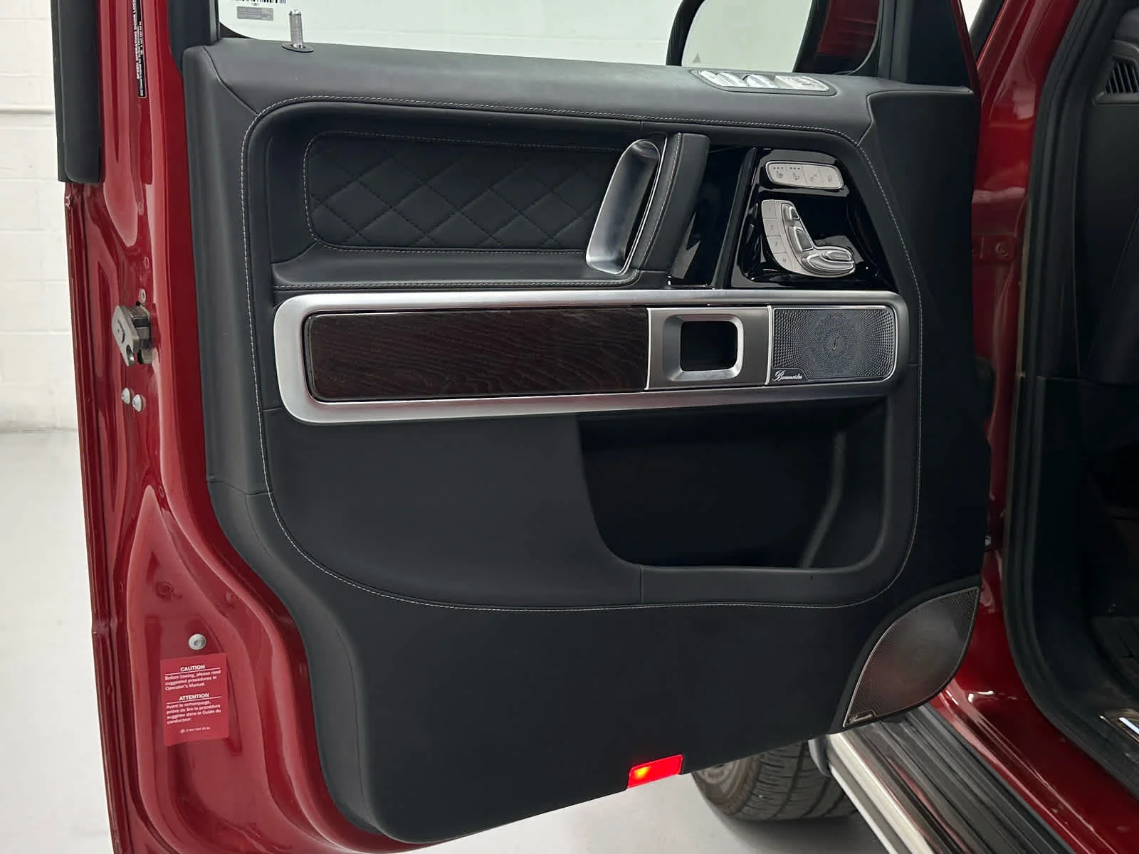 Used 2022 MANUFAKTUR Cardinal Red Metallic Mercedes-Benz AMG® G 63 image 22