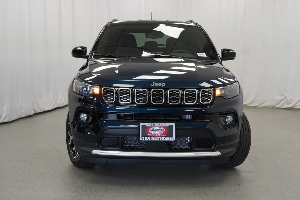 New 2026 Fathom Blue Pearl-Coat Exterior Paint Jeep Limited image 6