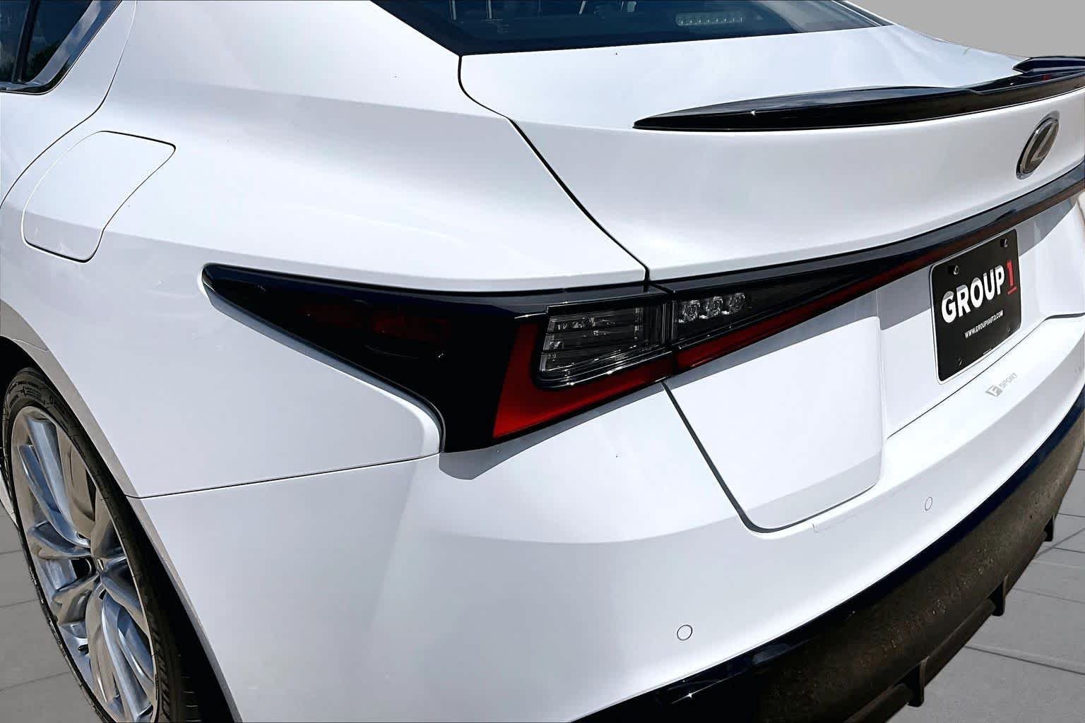 Used 2023 Ultra White Lexus F SPORT image 29