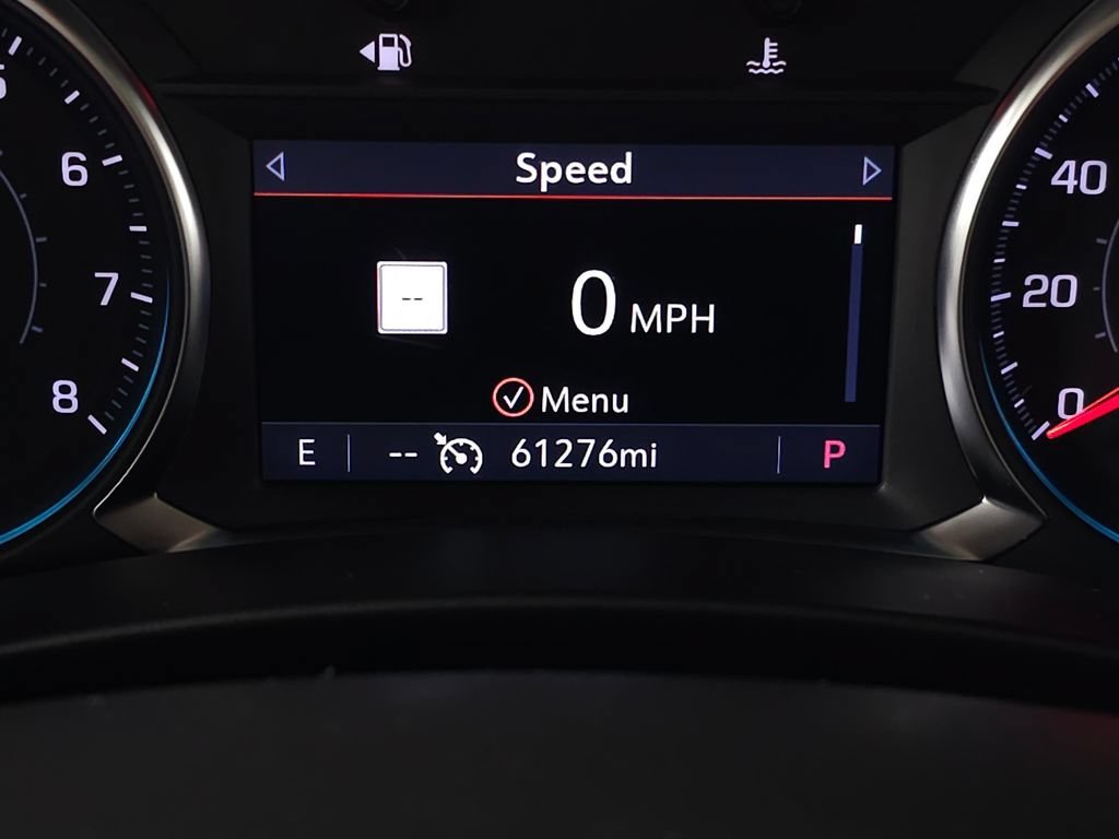 Used 2022 IRIDESCENT PEARL TRICOAT Chevrolet Premier image 23