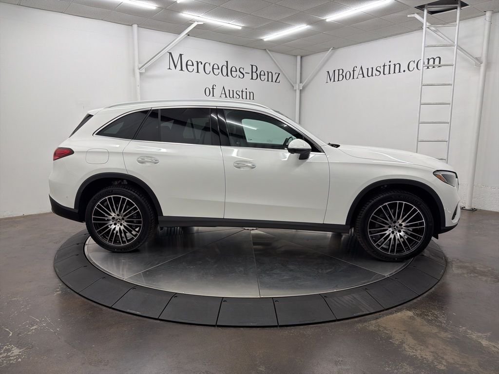 Used 2026 White Mercedes-Benz GLC 300 image 8