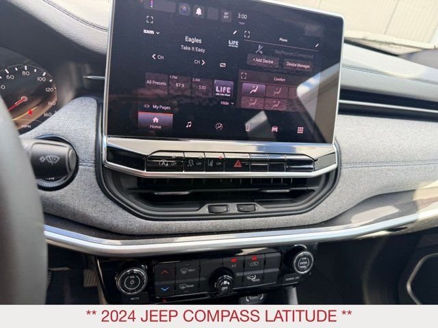 Used 2024 White Jeep Latitude image 14