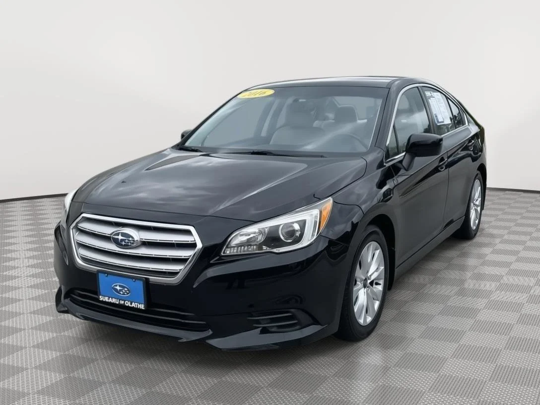 Used 2016 Crystal Black Silica Subaru 2.5i Premium image 14