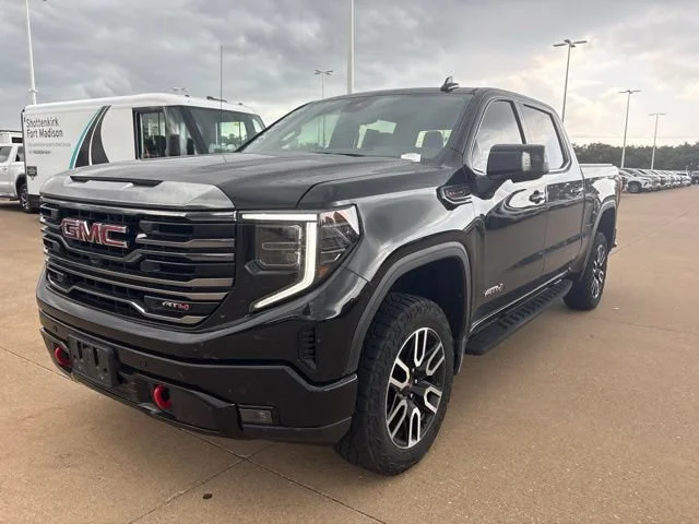 Used 2024 Onyx Black GMC AT4 image 4