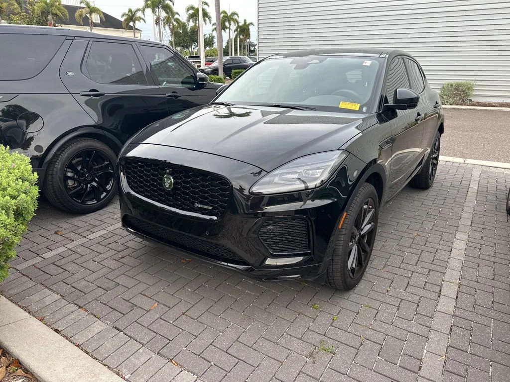 2024 Jaguar E-PACE P250 R-DYNAMIC SE's photo