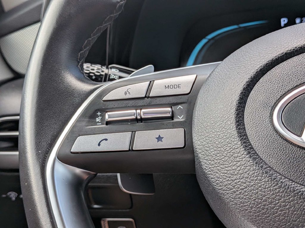 Certified Used 2025 Black Hyundai SEL image 34