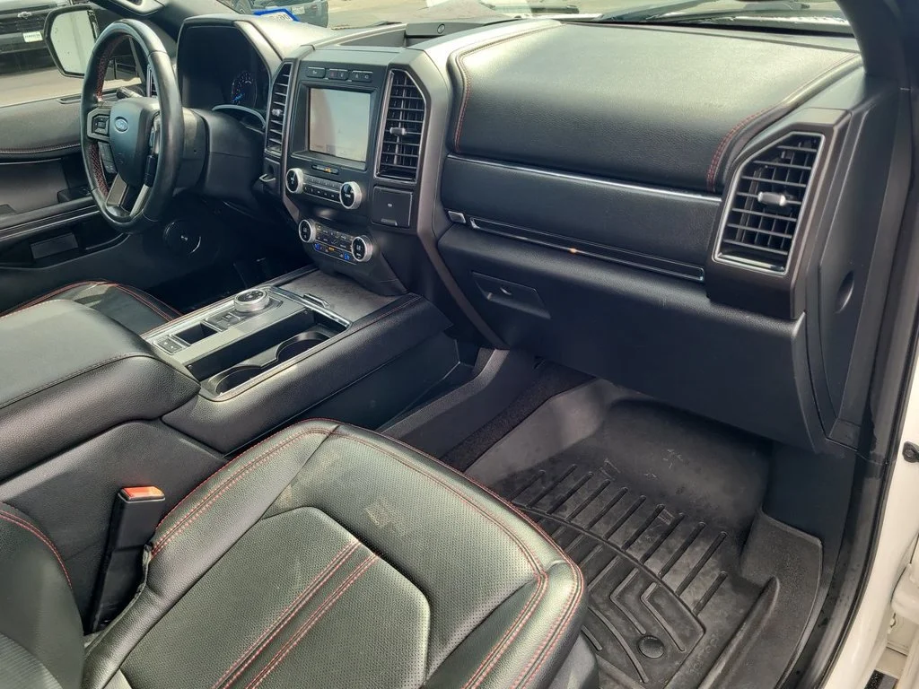 Used 2021 White Ford Limited image 30