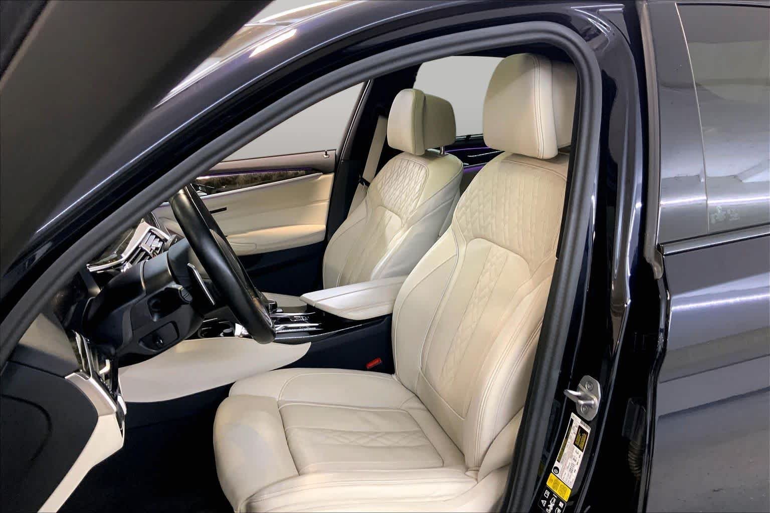 Certified Used 2023 Carbon Black Metallic BMW 540i xDrive image 7