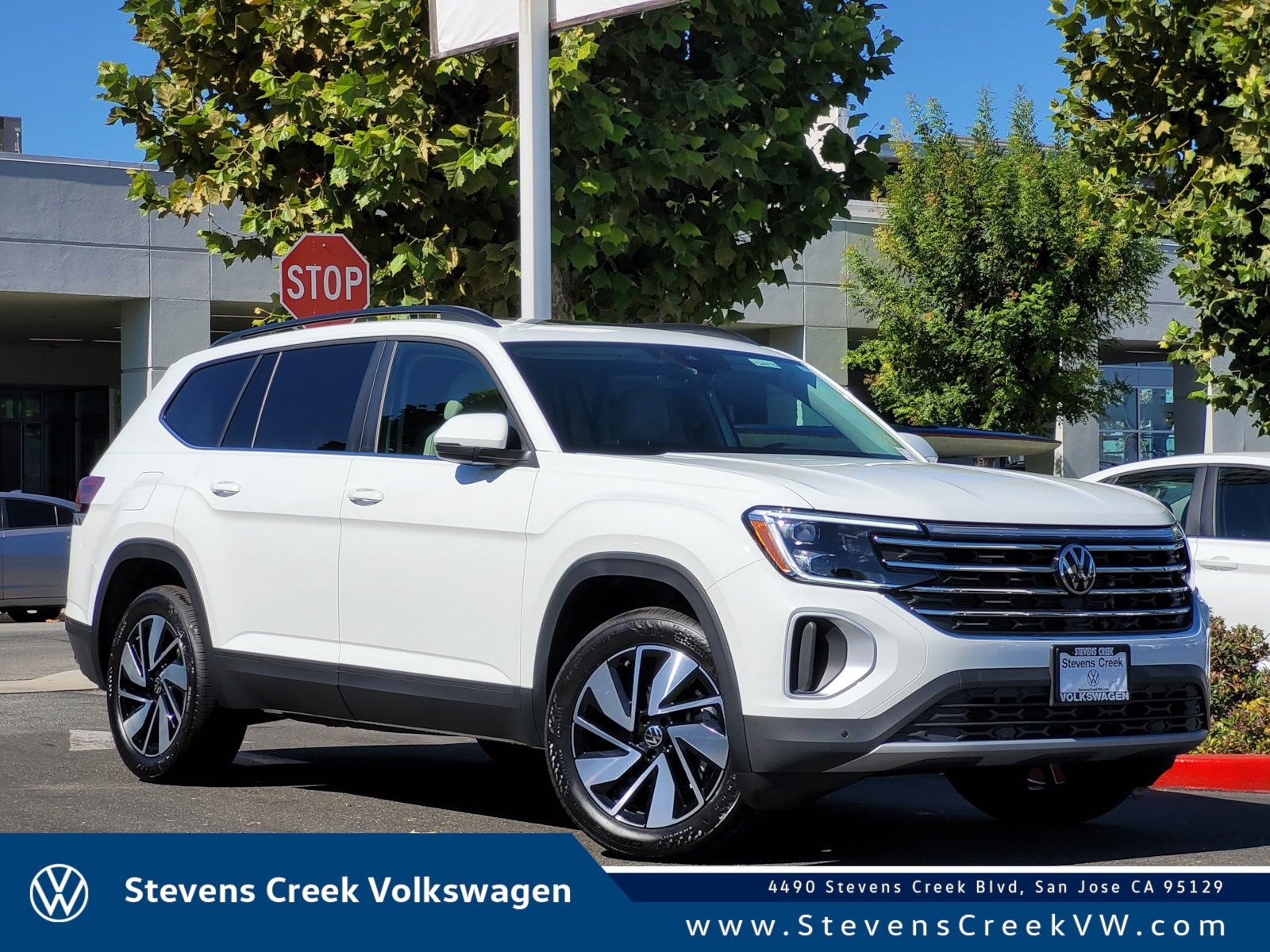 2024 Volkswagen Atlas SE w/Tech