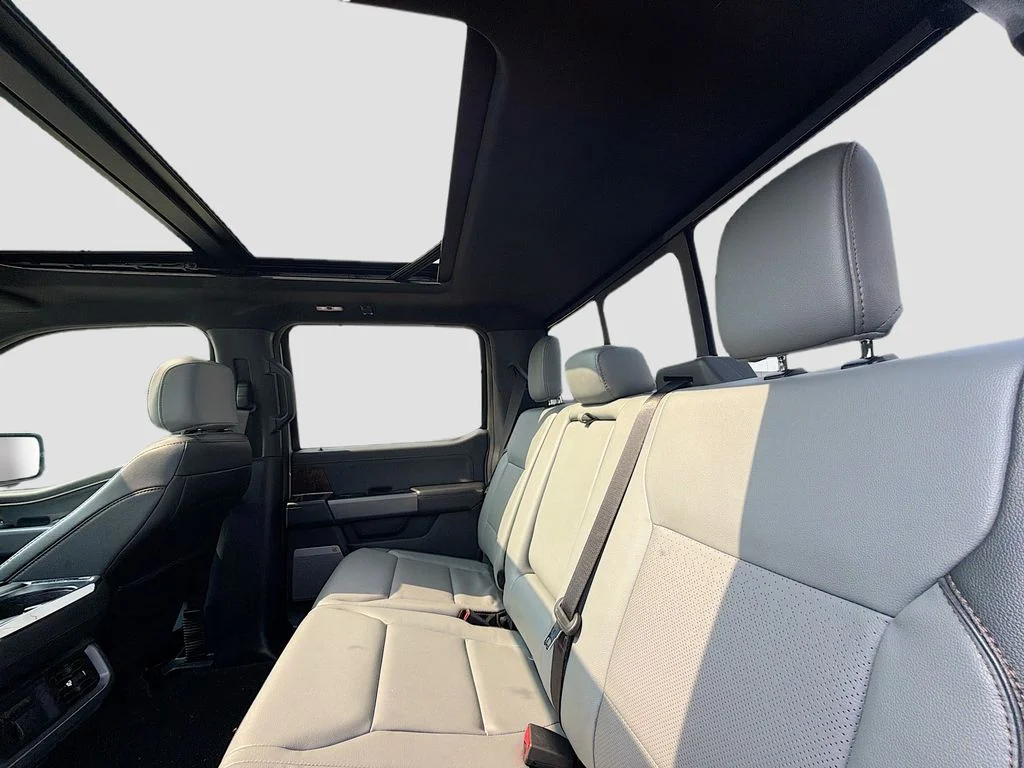Used 2023 Avalanche Ford Lariat image 26