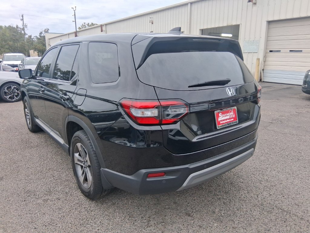 Used 2025  Honda EX-L image 6