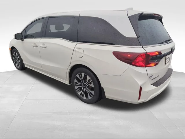 Used 2025 White Honda Elite image 3
