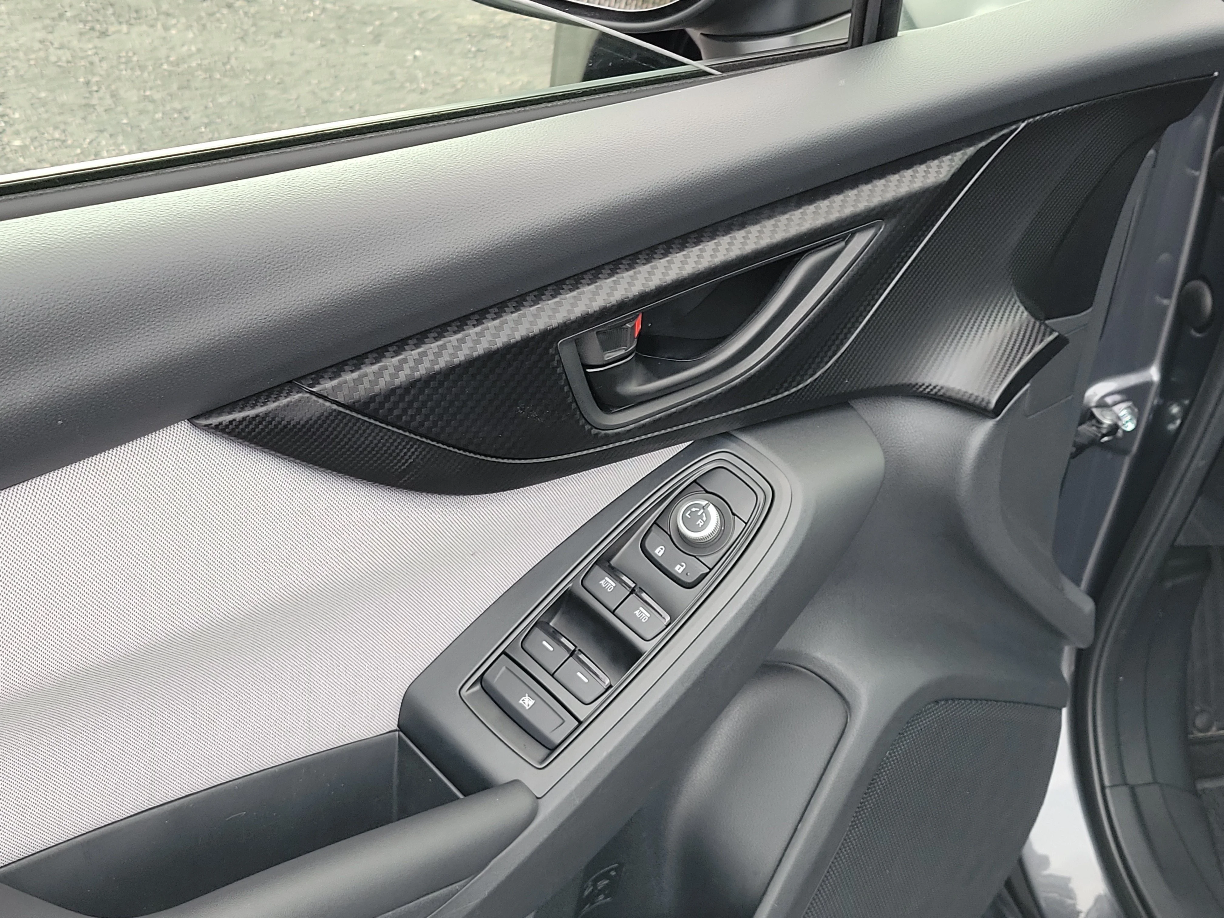 Used 2021 Magnetite Gray Metallic Subaru Premium image 21