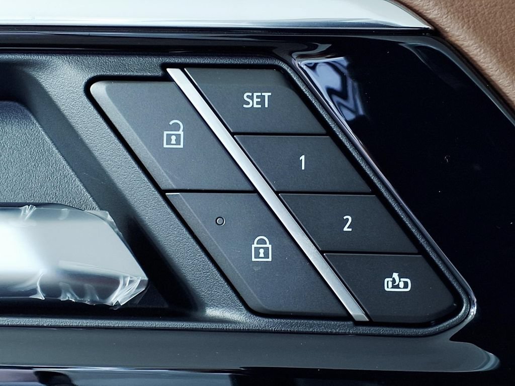2026 Chevrolet Suburban High Country - Photo 17
