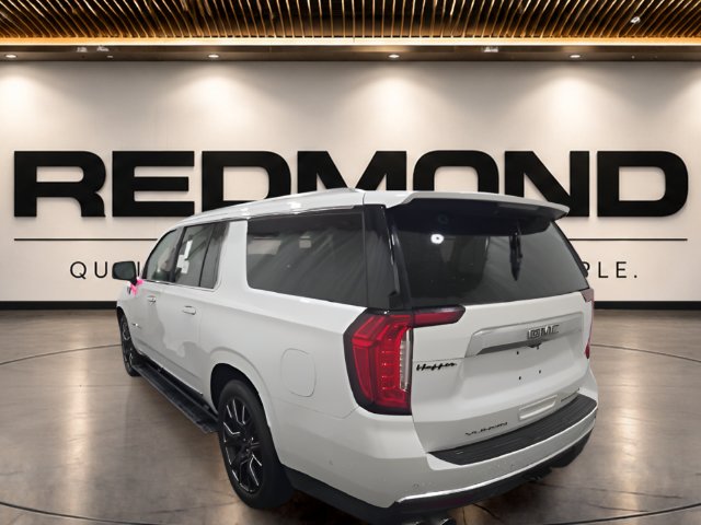 Used 2023 White Frost Tricoat GMC Denali image 5