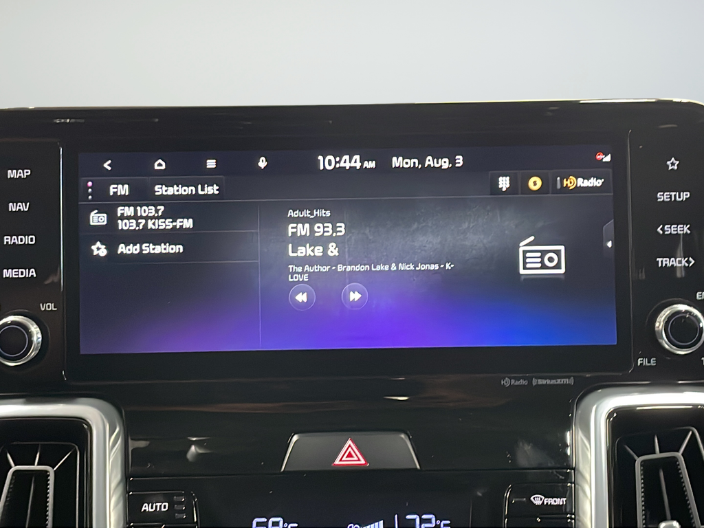 Used 2023 White Kia SX image 15