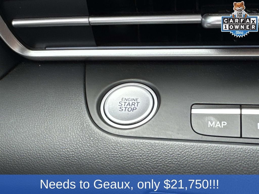 Used 2025 Gray Hyundai SEL Convenience image 48