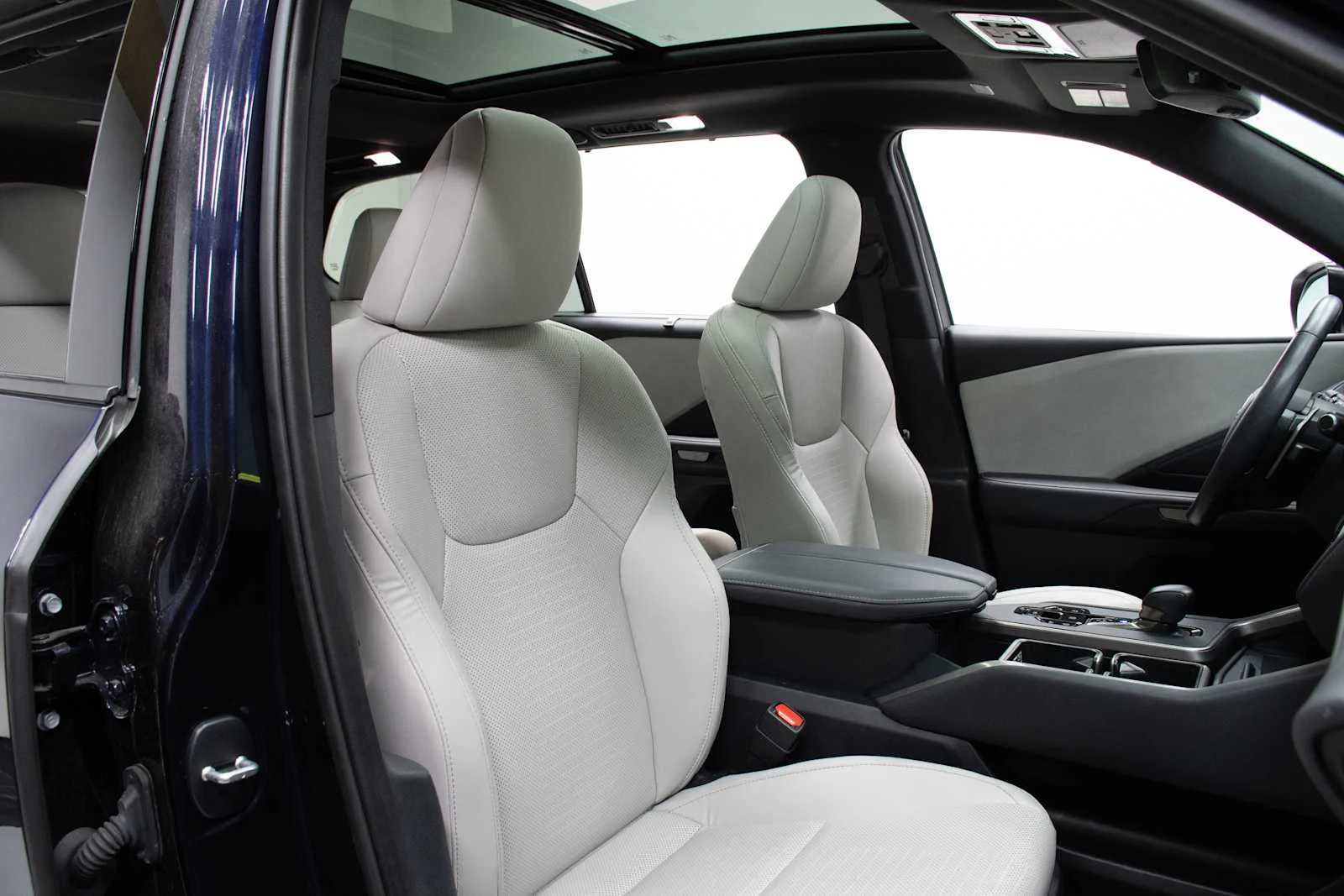Used 2025 Nightfall Mica Lexus Premium image 23