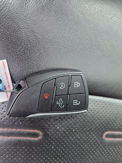 Used 2024 Sterling Metallic GMC AT4X image 29