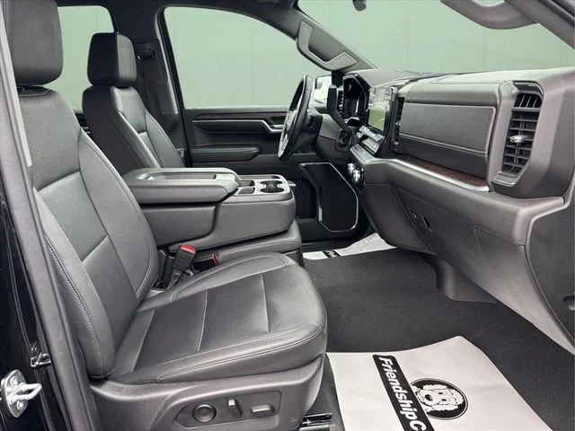 Used 2024 Black GMC SLT image 18