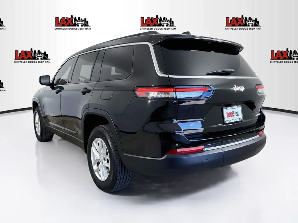 Used 2024 Black Jeep Laredo image 5