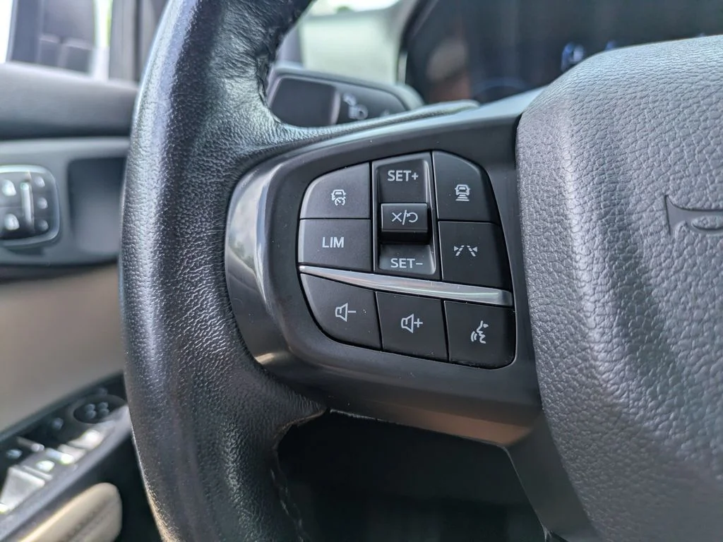 Used 2024 White Ford Lariat image 24