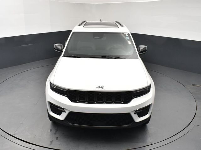 Used 2024 White Jeep Limited image 14